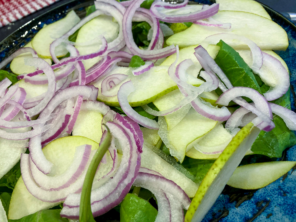 Sliced pear and red onion